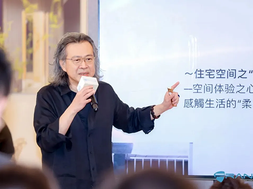 蛇年大吉，巳巳如意 | 您有一封来自弗朗茨的祝福，敬请查收