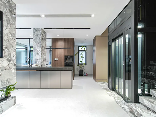 弗朗茨 | 以意式极简的奢雅，致敬高定的人生境界