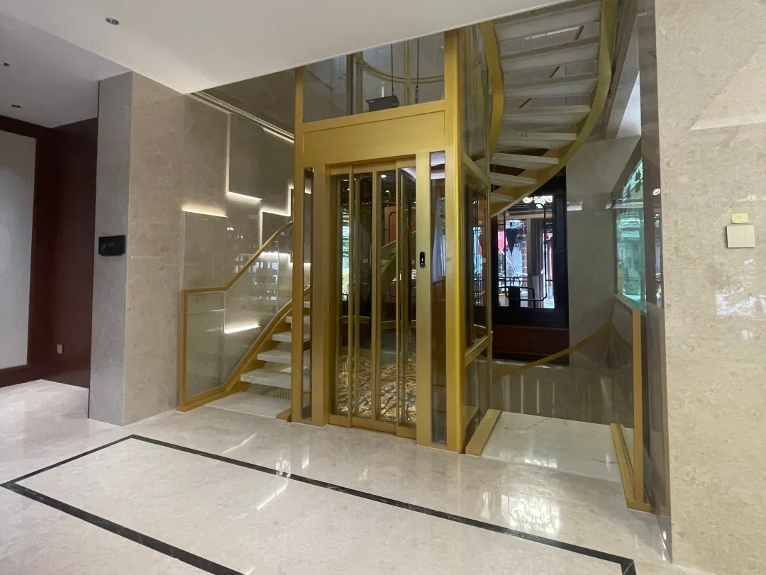 弗朗茨：半圆弧形私家电梯，成就园林美学新气象